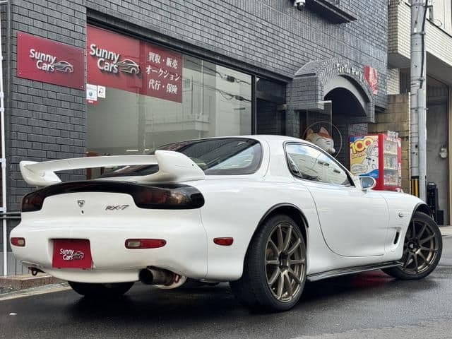 Car thumbnail 2