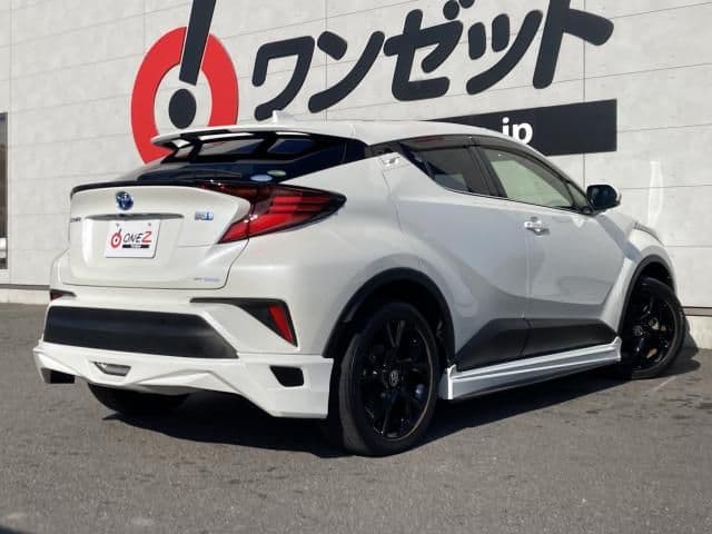 Car thumbnail 3