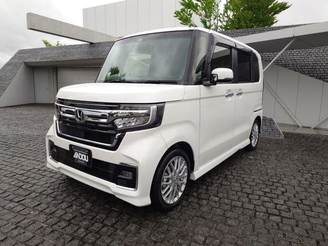 Car image 1