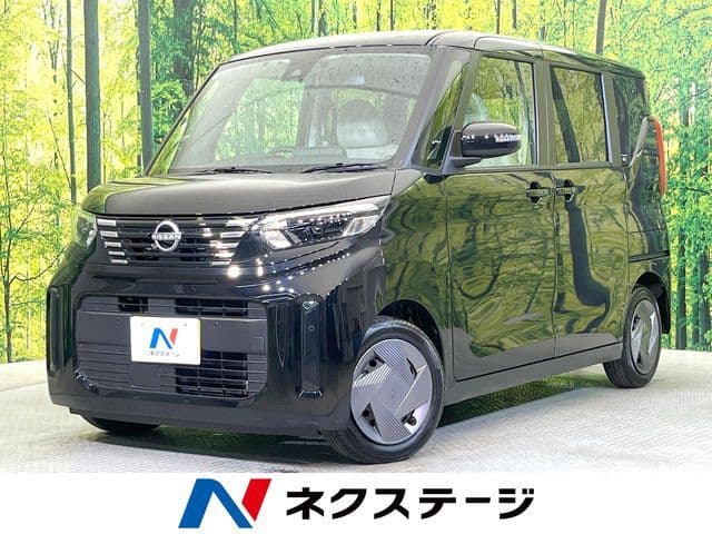 NISSAN