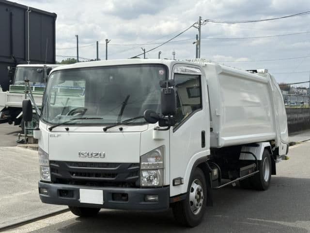 ISUZU