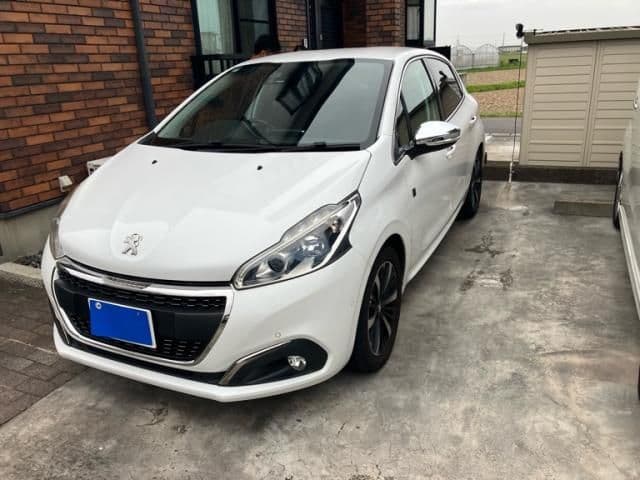 Car image 1