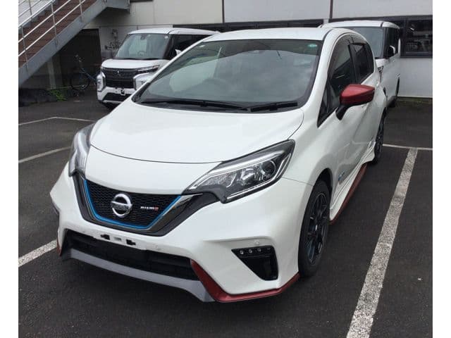 NISSAN