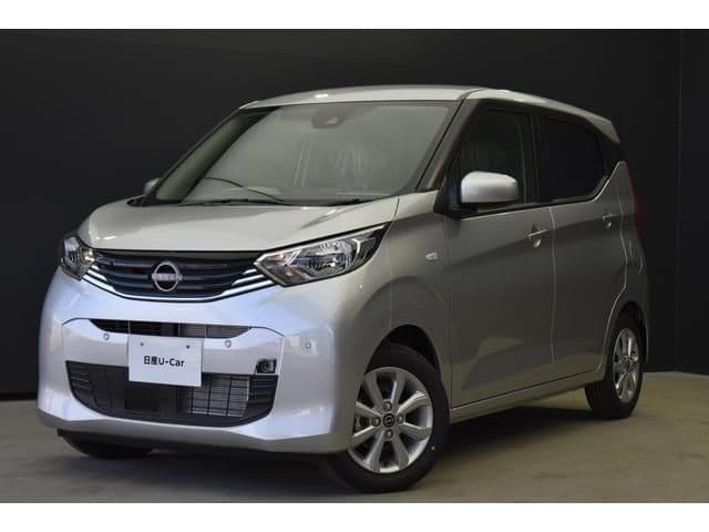 NISSAN