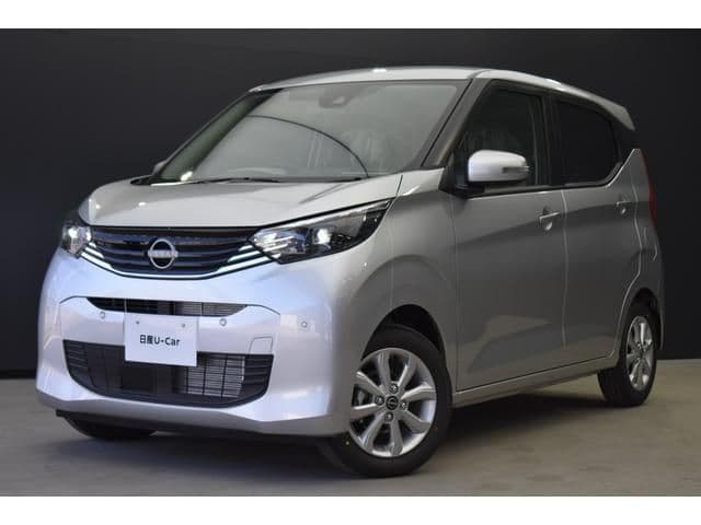 NISSAN