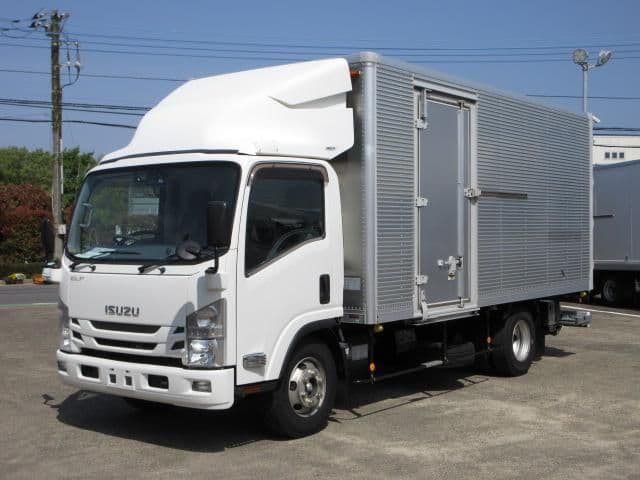 ISUZU