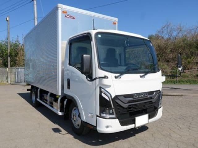 ISUZU