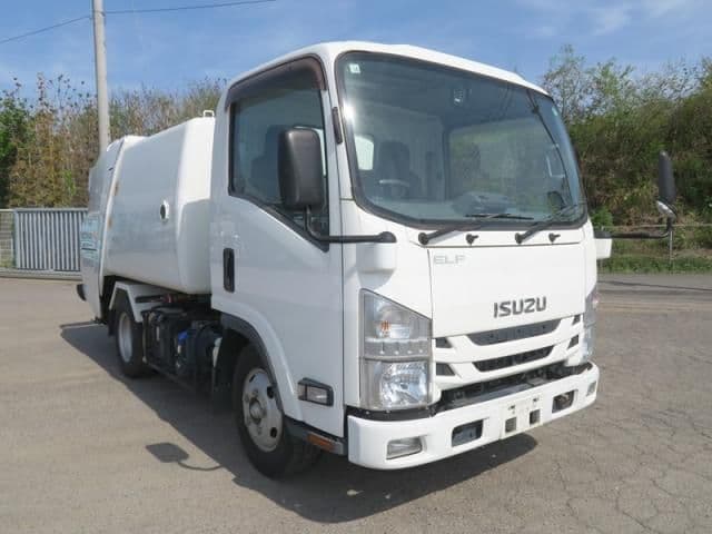 ISUZU