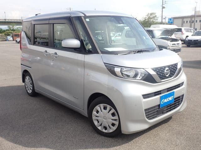 NISSAN