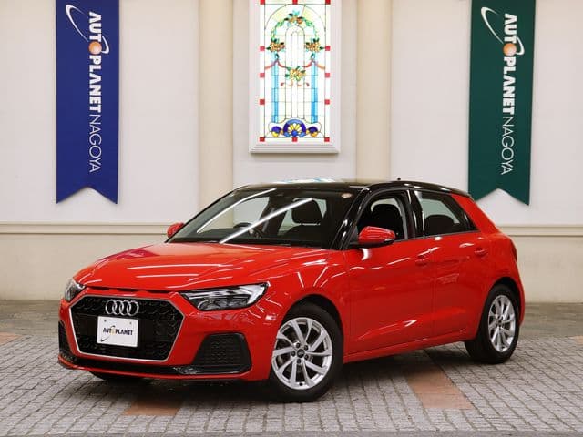 AUDI