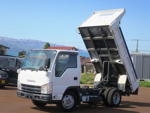 ISUZU