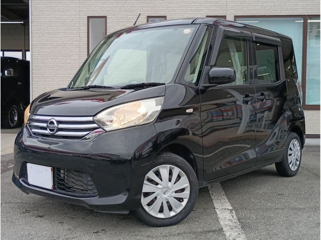 NISSAN