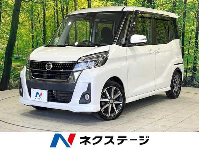 NISSAN