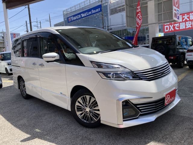 NISSAN