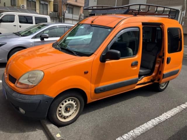 RENAULT