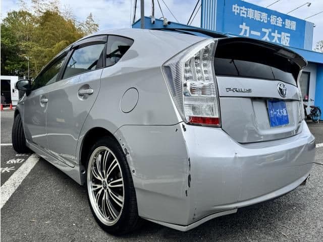 Car thumbnail 4