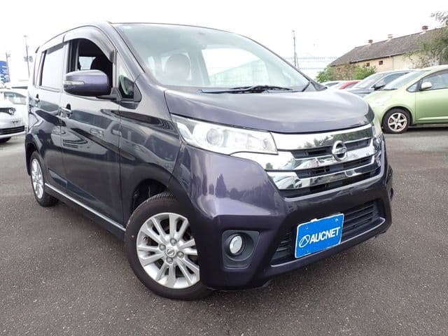 NISSAN