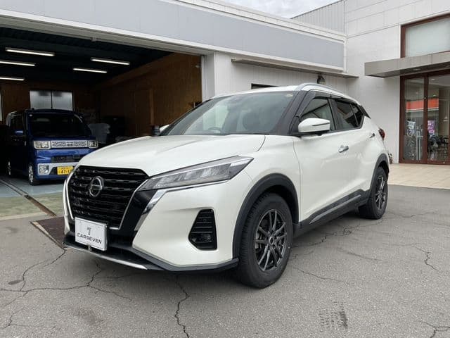 NISSAN