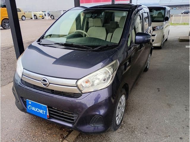 NISSAN