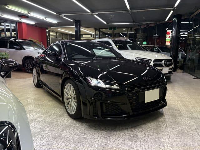 AUDI