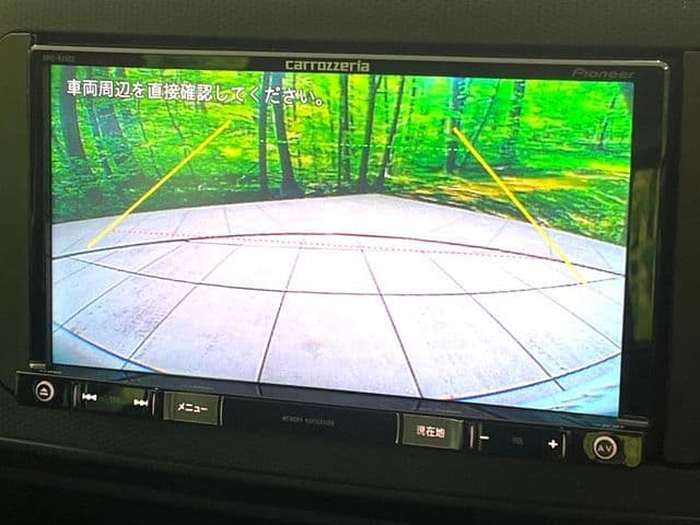 Car thumbnail 4