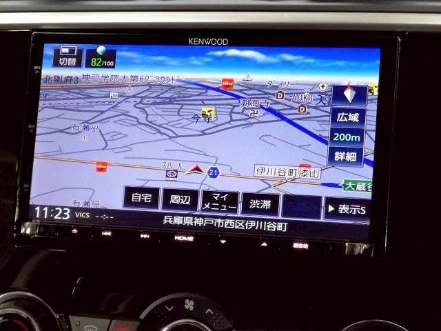 Car thumbnail 3