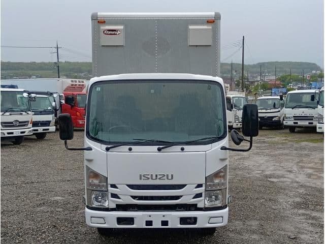 ISUZU