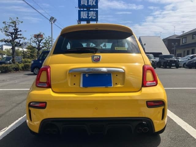 Car thumbnail 3