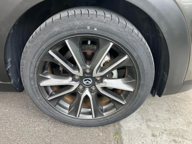 Car thumbnail 4