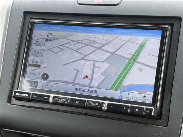 Car thumbnail 3