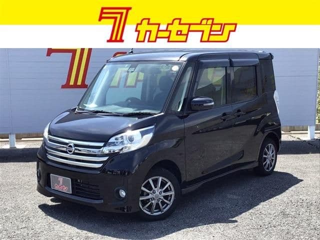 NISSAN