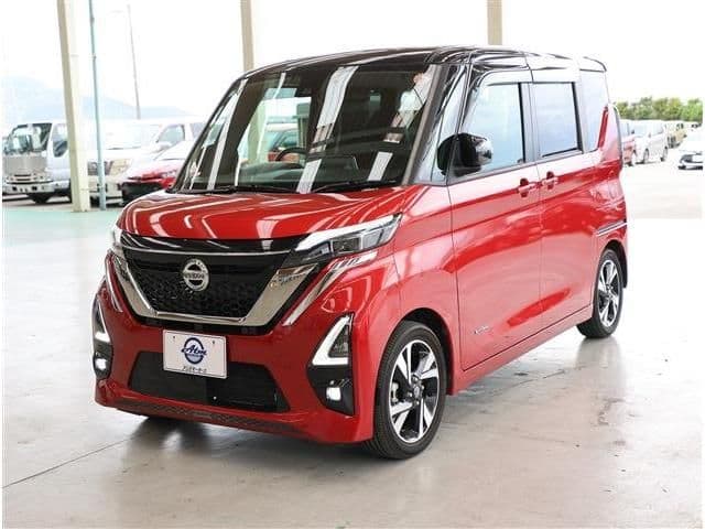 NISSAN