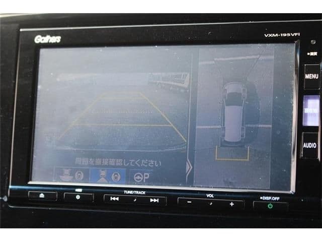 Car thumbnail 3