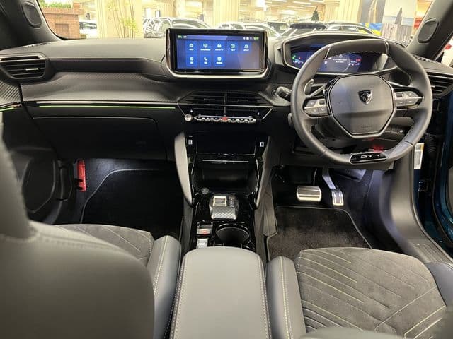 Car thumbnail 2