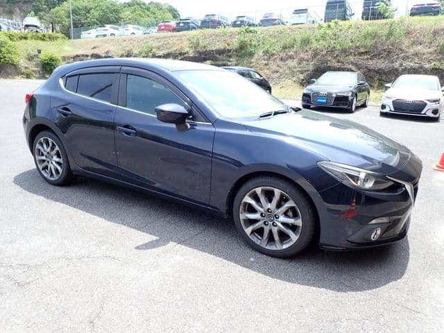 Car thumbnail 4