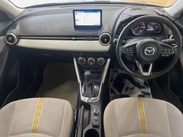 Car thumbnail 2
