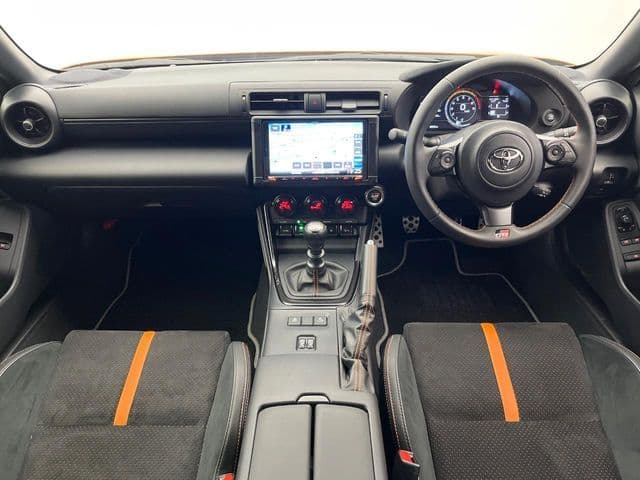 Car thumbnail 2