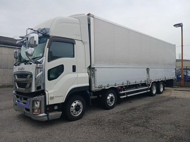 ISUZU