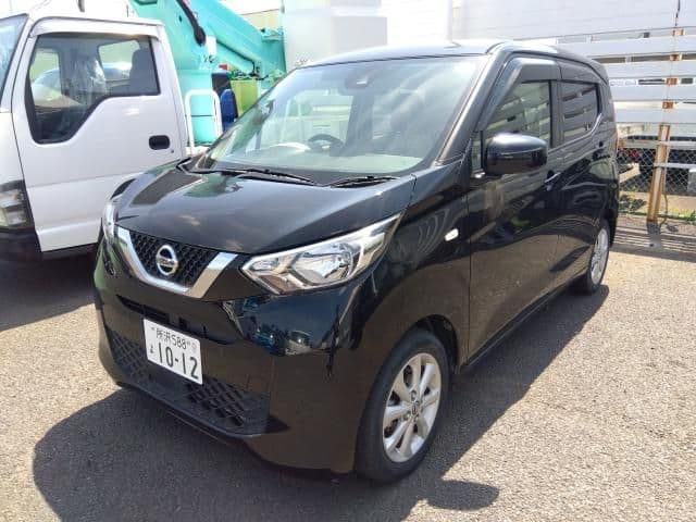 NISSAN