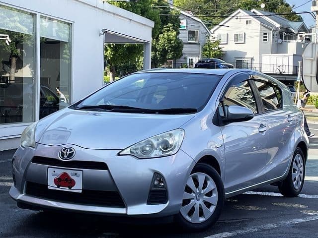 Car image 1