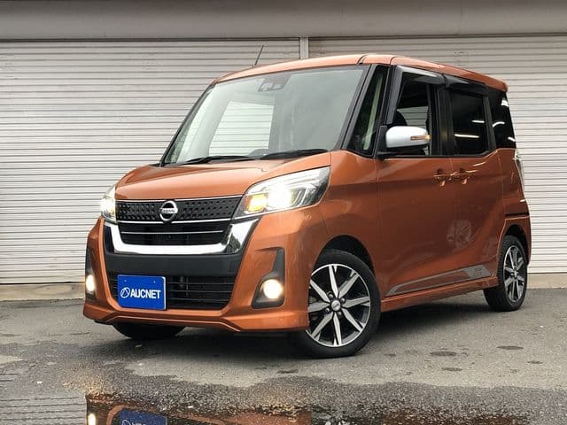 NISSAN
