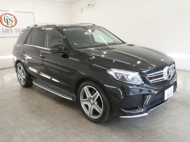 MERCEDES BENZ