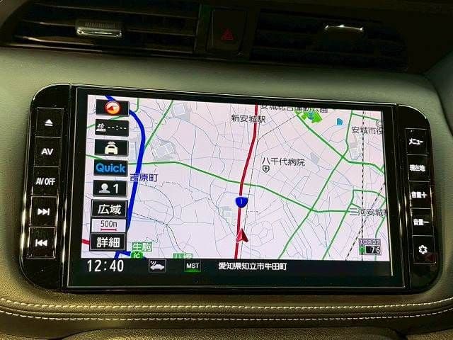 Car thumbnail 3