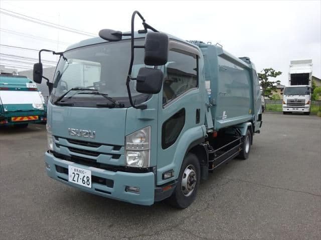 ISUZU
