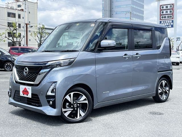 NISSAN
