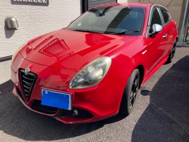 Car image 1