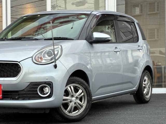Car thumbnail 4
