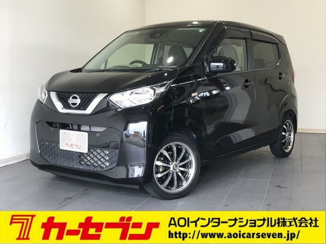 NISSAN