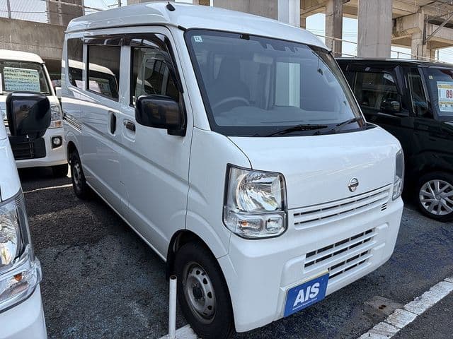 NISSAN