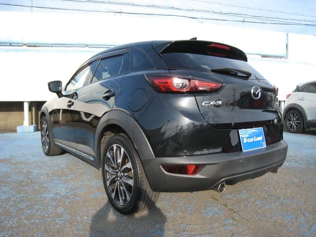 Car thumbnail 3